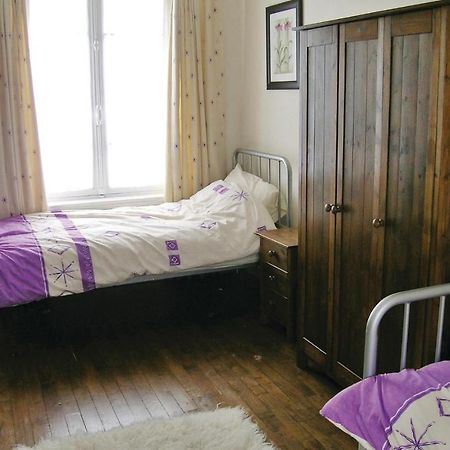 Lovely Home In Chateauneuf Du Faou With Wifi Saint-Thois Экстерьер фото